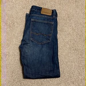 American eagle dark denim jeans